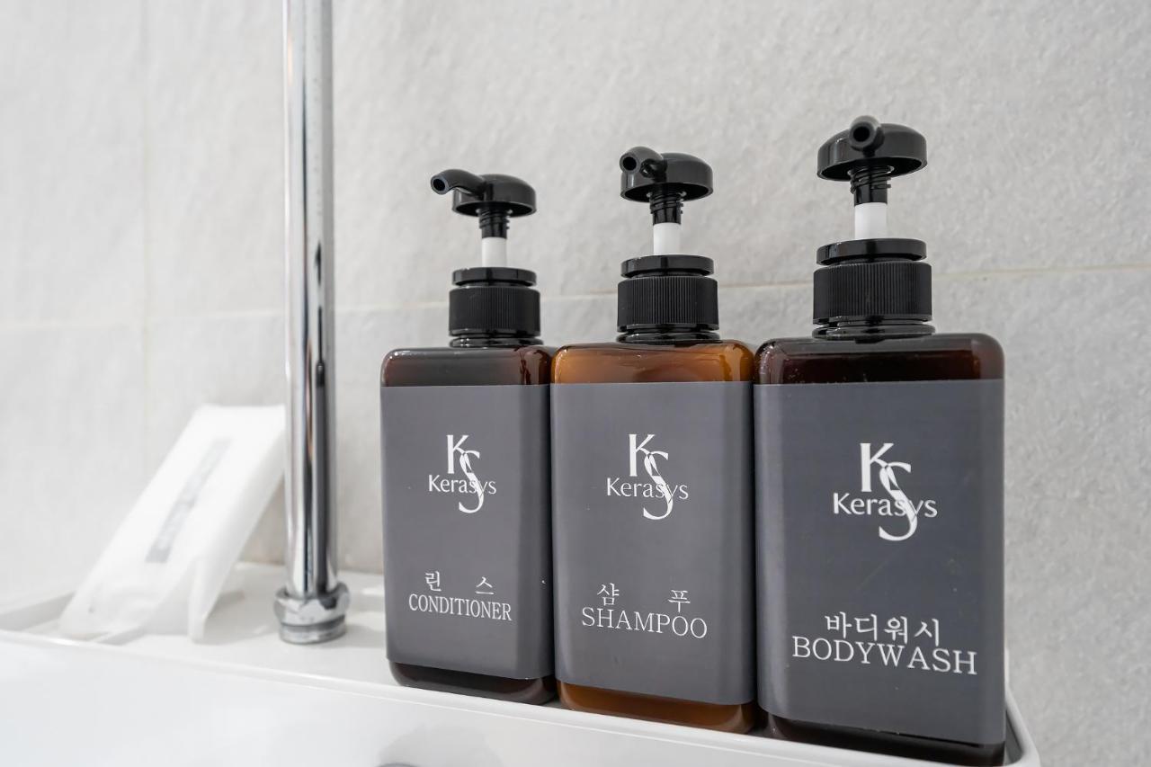 The Nox Hotel Suwon Bagian luar foto